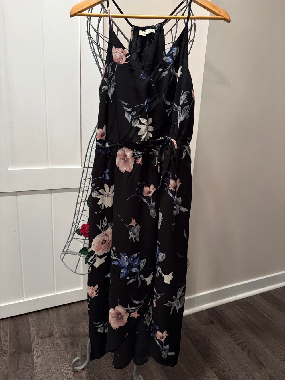 Dex Black Floral Sleeveless dress with Tie Waist